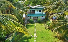 Blue Skies Guest House And Restaurant